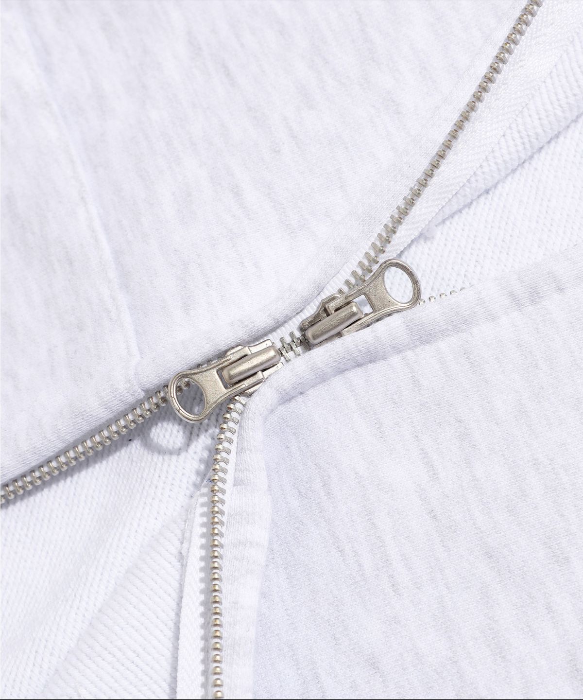 이스트쿤스트(ISTKUNST) I SMILEY KUNST CROP HOOD ZIP UP_LIGHT GREY(IK2FSMM483A)