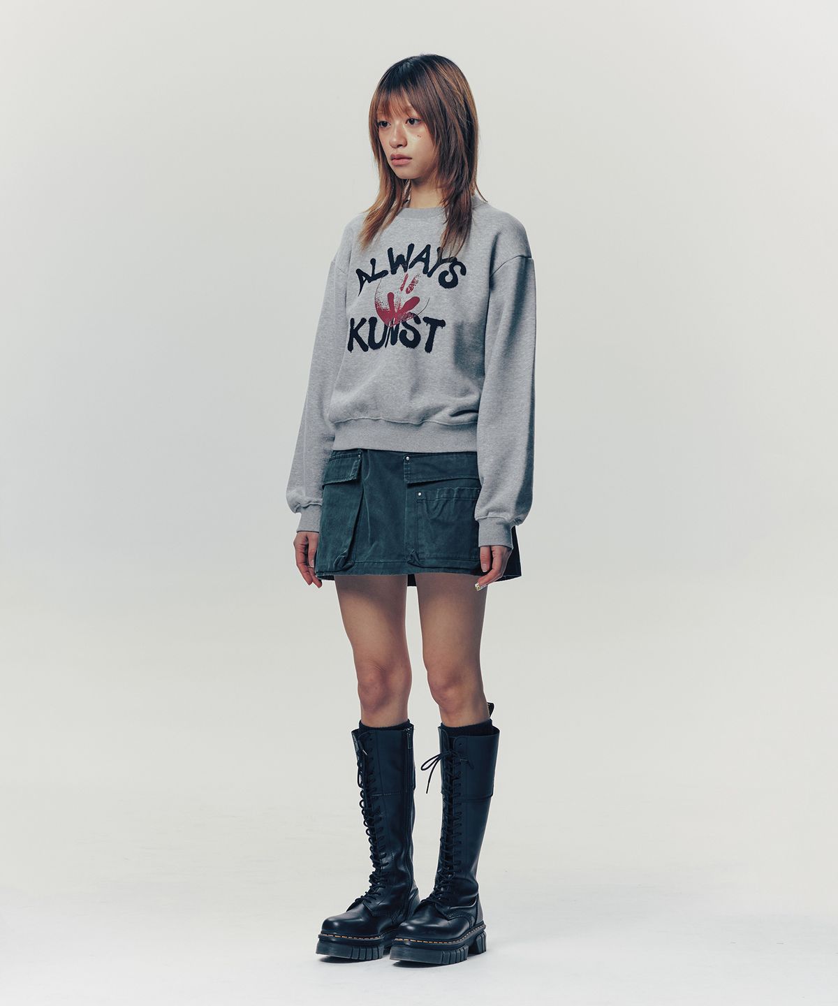 이스트쿤스트(ISTKUNST) ALWAYS KUNST SWEATSHIRTS_GREY(IK2FSMM442A)