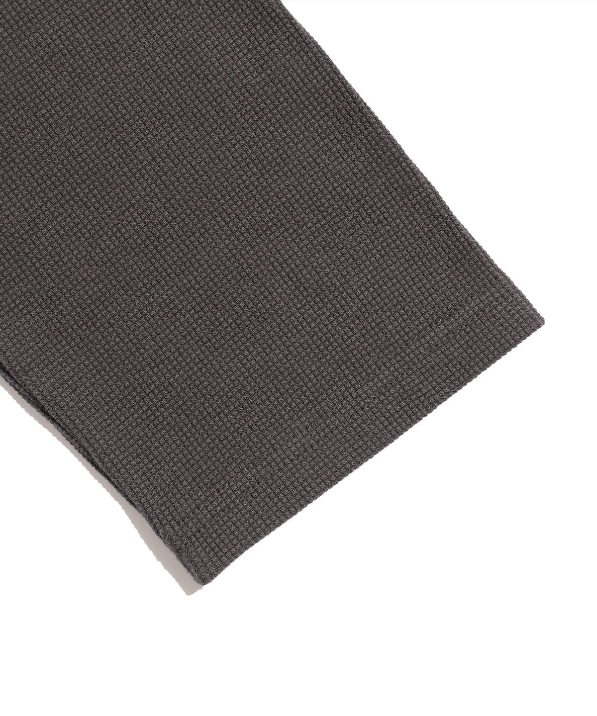 이스트쿤스트(ISTKUNST) DOES NOT TEACH WAFFLE LS TEE_CHARCOAL(IK2FSMT551A)
