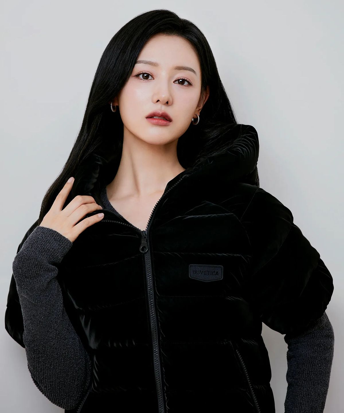 듀베티카(DUVETICA) 사다멜릭 N(라이트 블랙)(여성 반팔다운)