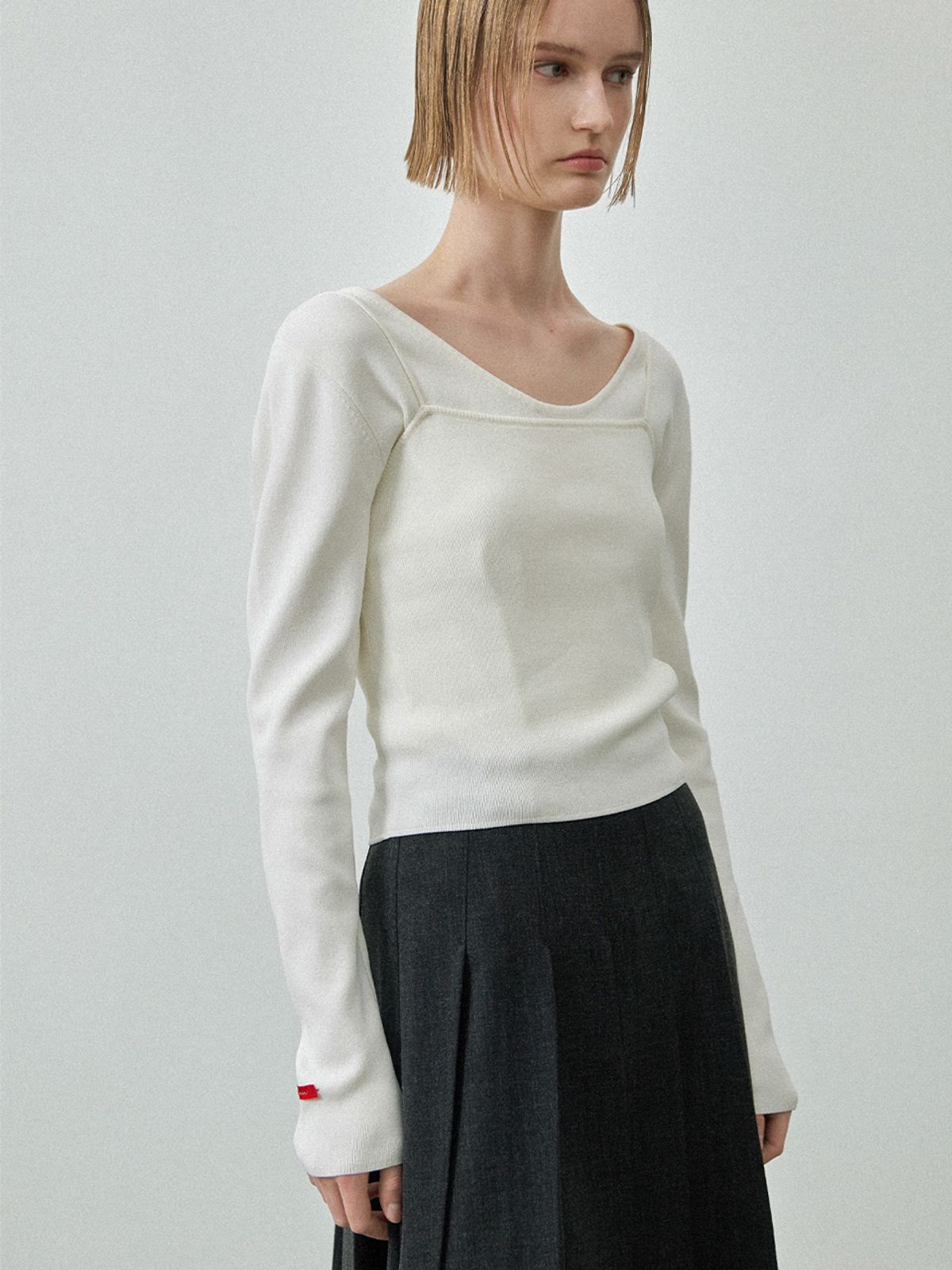 아틀리에 나인(ATELIER NAIN) ESSENTIAL HEDETTA CAMISOLE KNIT(T-7008)