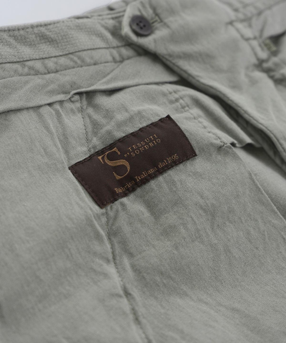 비르반테(BIRBANTE) 손드리오 스트레치 사틴 팬츠 - 라이트 그레이