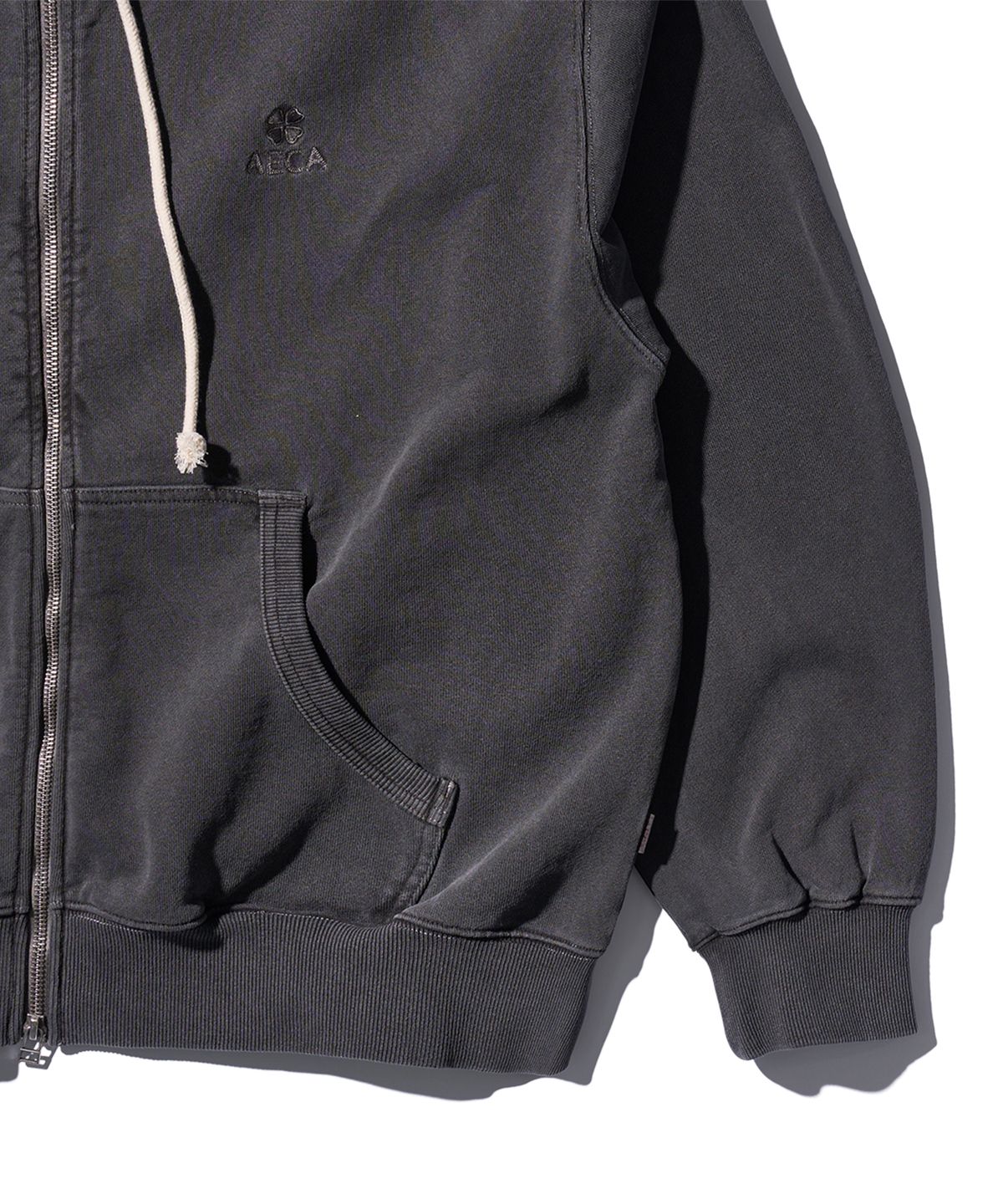 에이카화이트(AECA) EVERYDAY AECA CLOVER ZIP UP HOODIE-WASHED CHARCOAL