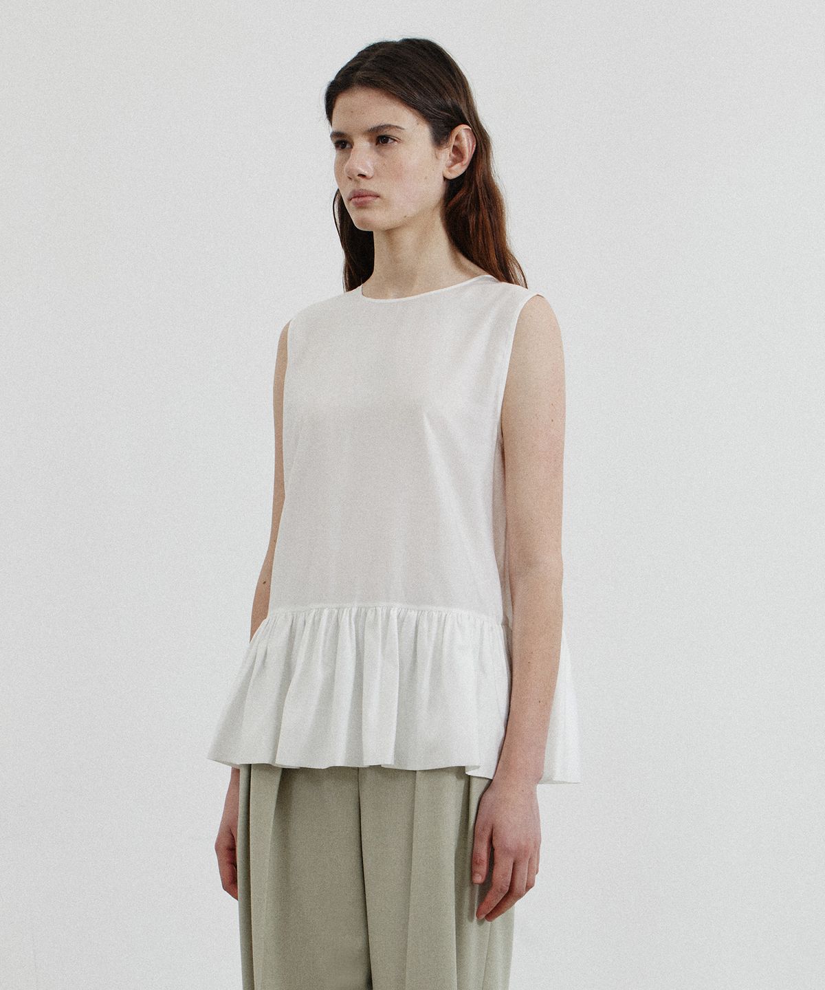 노티아(NOTIA) SHIRRING SLEEVELESS BLOUSE TOP - IVORY