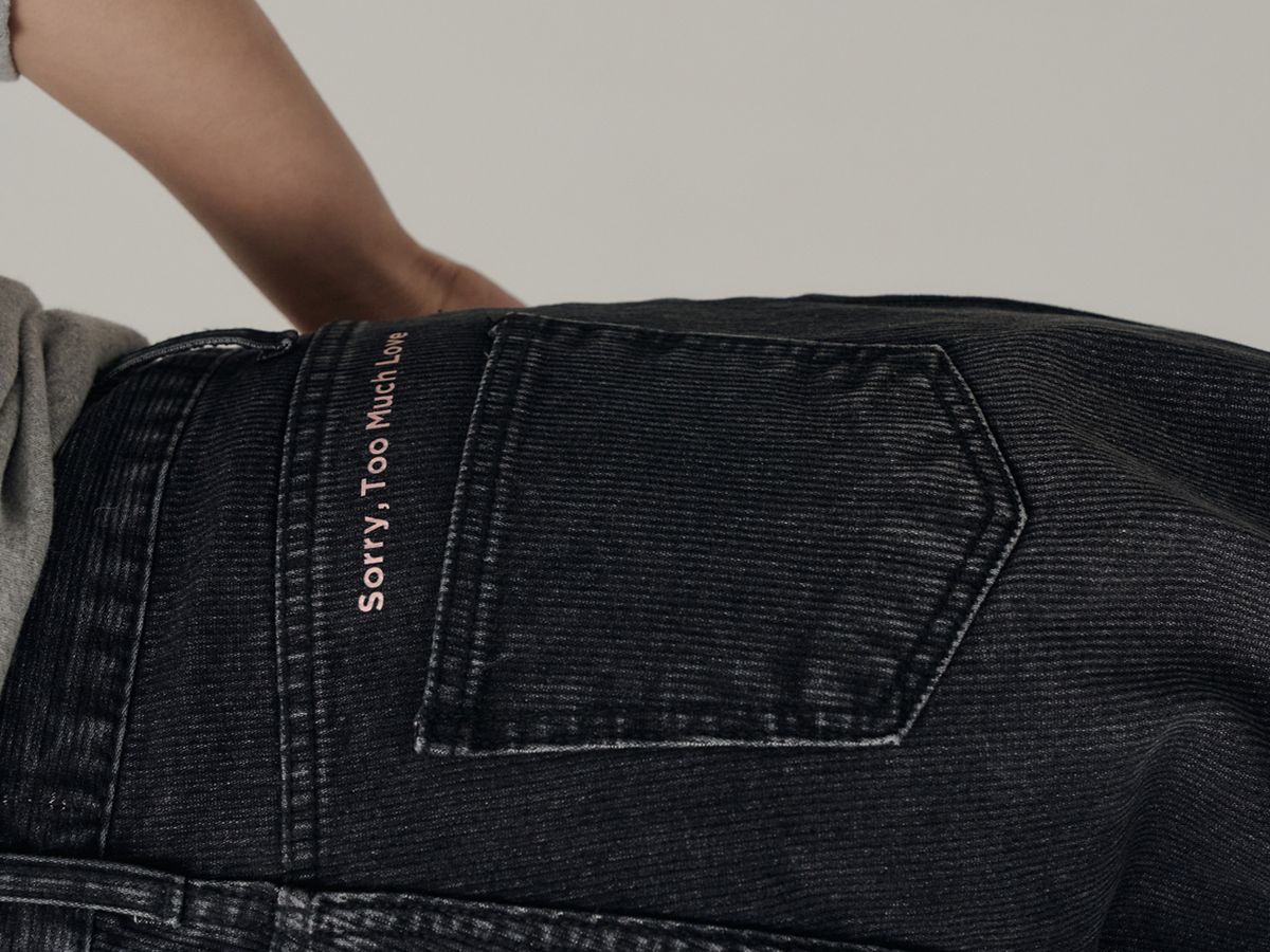 쏘리, 투 머치 러브(SORRY, TOO MUCH LOVE) 804 Corduroy Denim Pants_Black