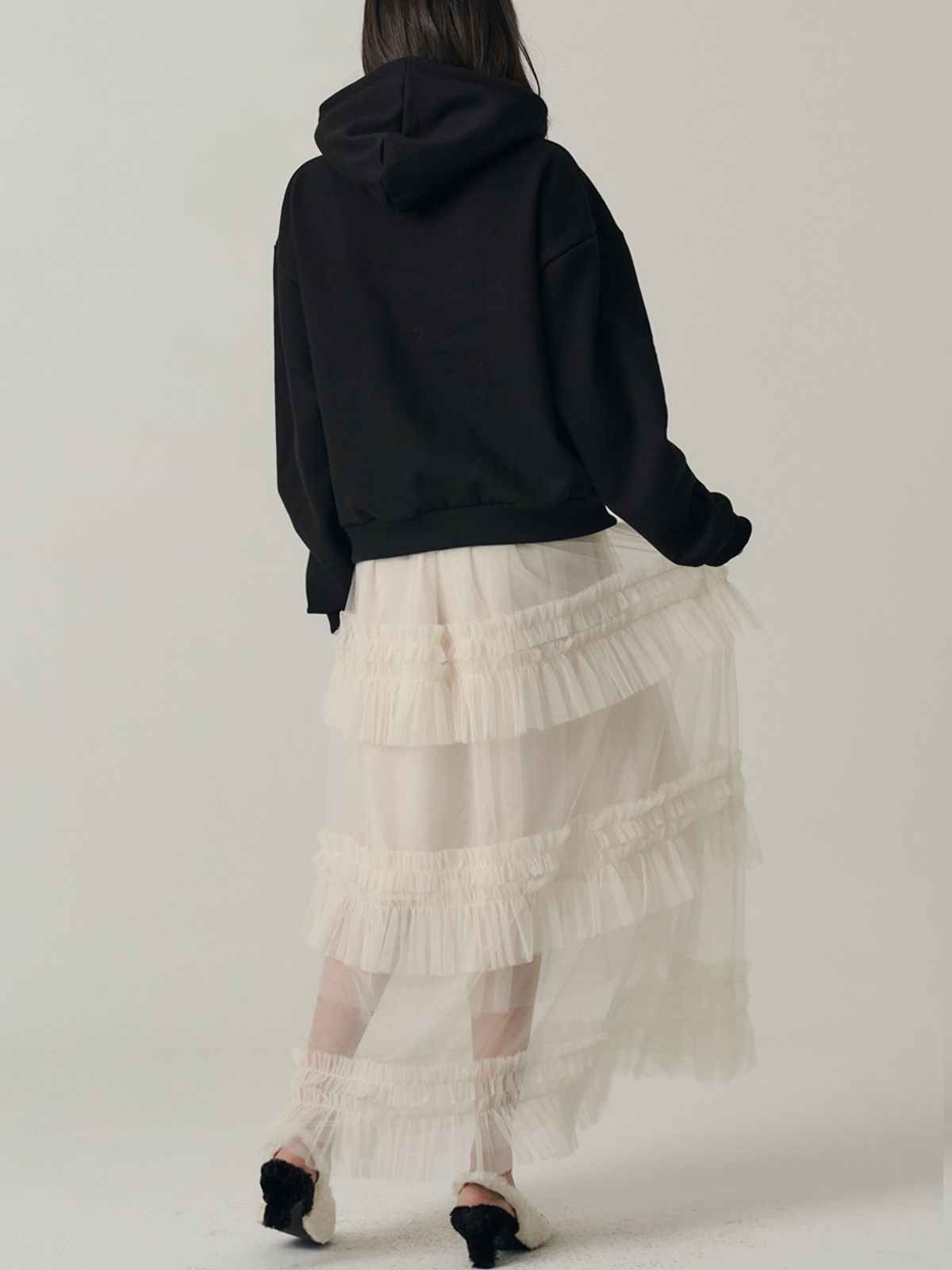 쏘리, 투 머치 러브(SORRY, TOO MUCH LOVE) Petricia Layered Sha Frill Long Skirt_Cream