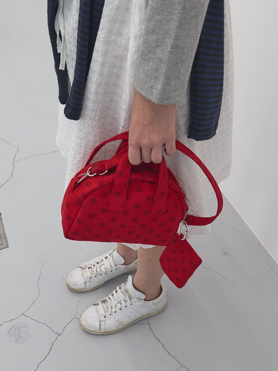早期完売★ENZO BLUES★Dot Small Handbag★日本未入荷★大人気 MUSINSA | ENZO BLUES Dot Small Hand Bag (Black)
