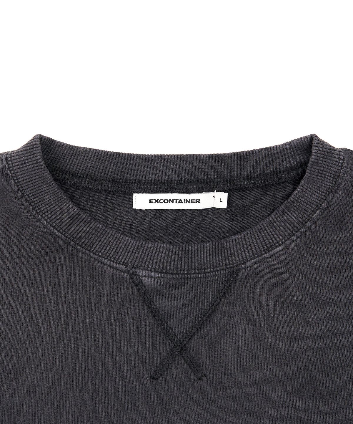 엑스컨테이너(EXCONTAINER) VTG 워시드 라운드 스웻 셔츠 (CHARCOAL)