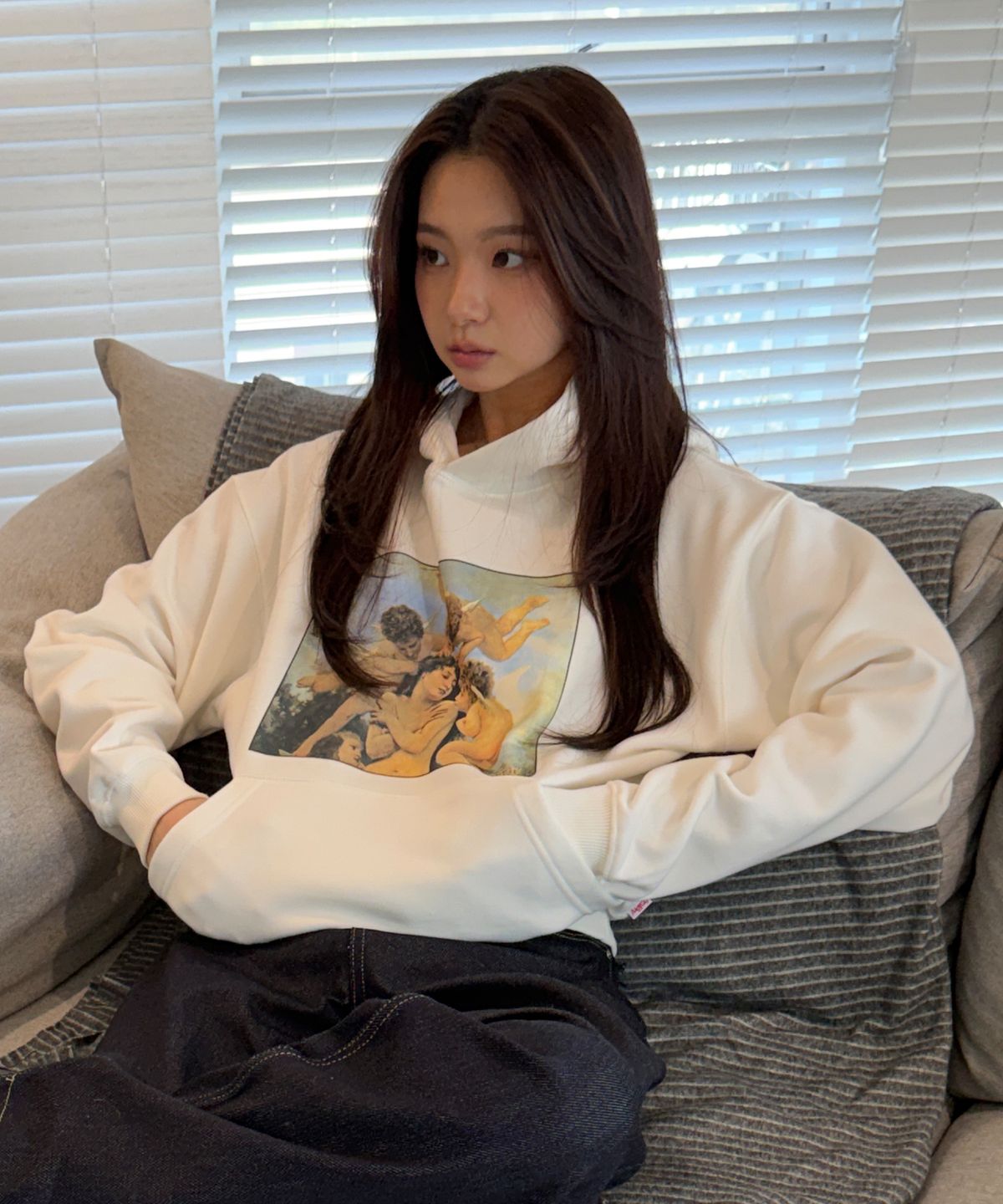 챈스챈스(CHANCECHANCE) CEC GALLERY ANGEL GRAPHIC HOODIE(WHITE)