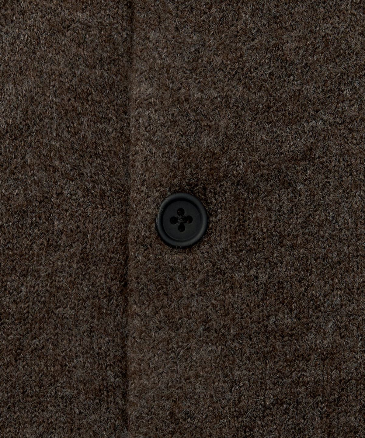 엑스컨테이너(EXCONTAINER) 미니멀 버튼 라운드넥 크롭 가디건 (MUTE BROWN)