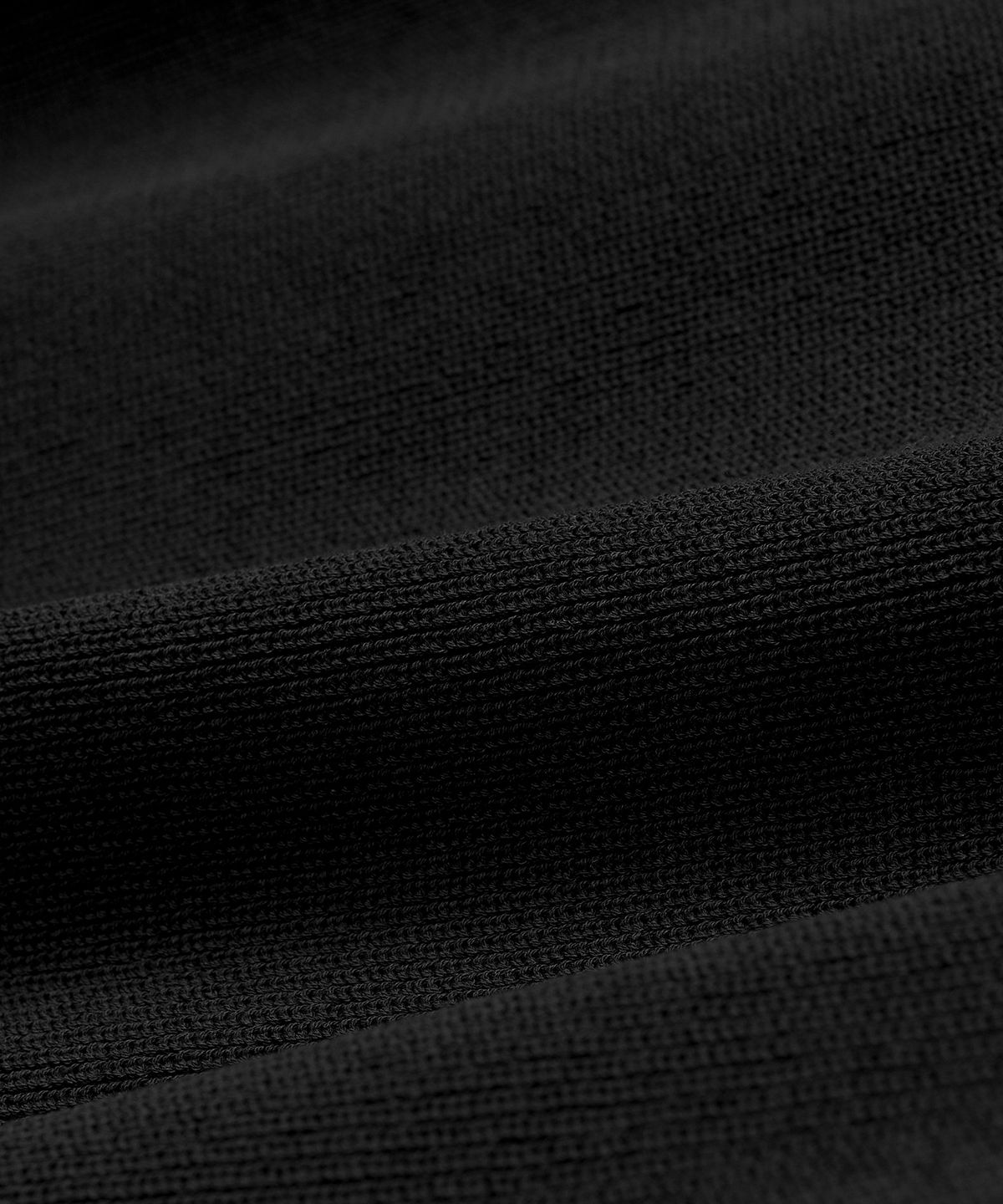 엑스컨테이너(EXCONTAINER) 리브드 라운드 헨리넥 니트 (BLACK)
