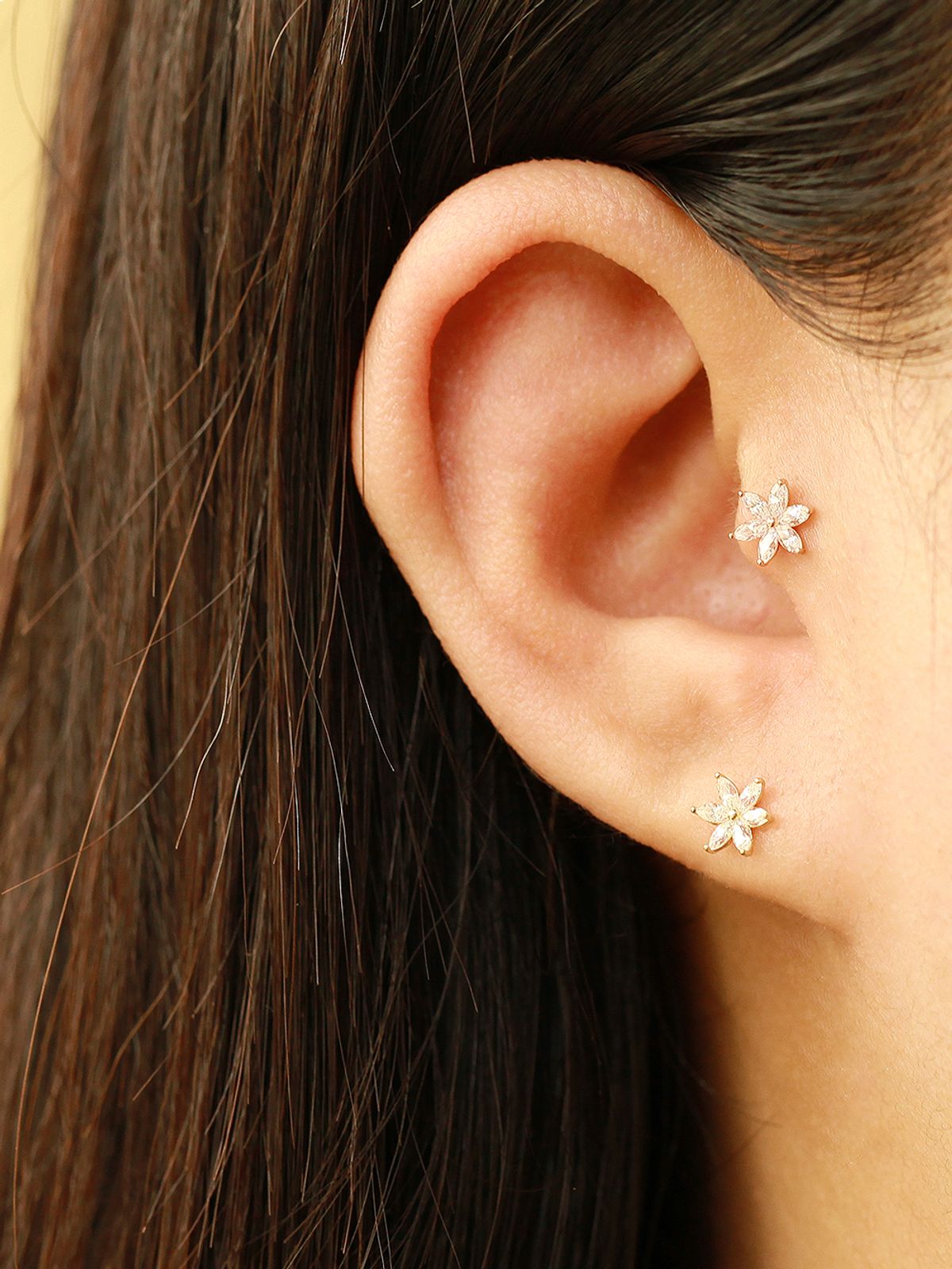 미니멀피어싱(MINIMALPIERCING) 14K 크리스탈 여섯꽃잎 플라워 피어싱 귀걸이
