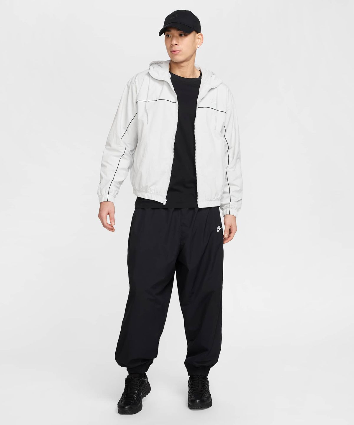 나이키(NIKE) 클럽 오버사이즈 우븐 트랙 팬츠 M - 블랙:화이트 / HQ6115-010