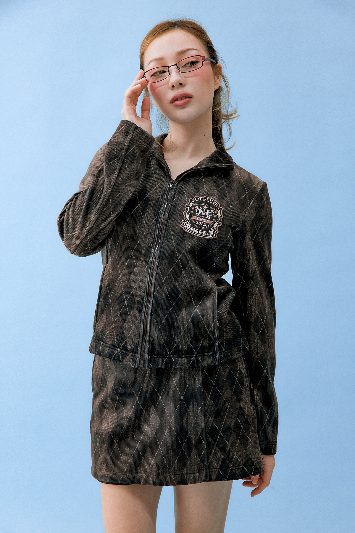 오프라인(OFFLINE) DIRTY ARGYLE ZIP-UP JACKET (BROWN)