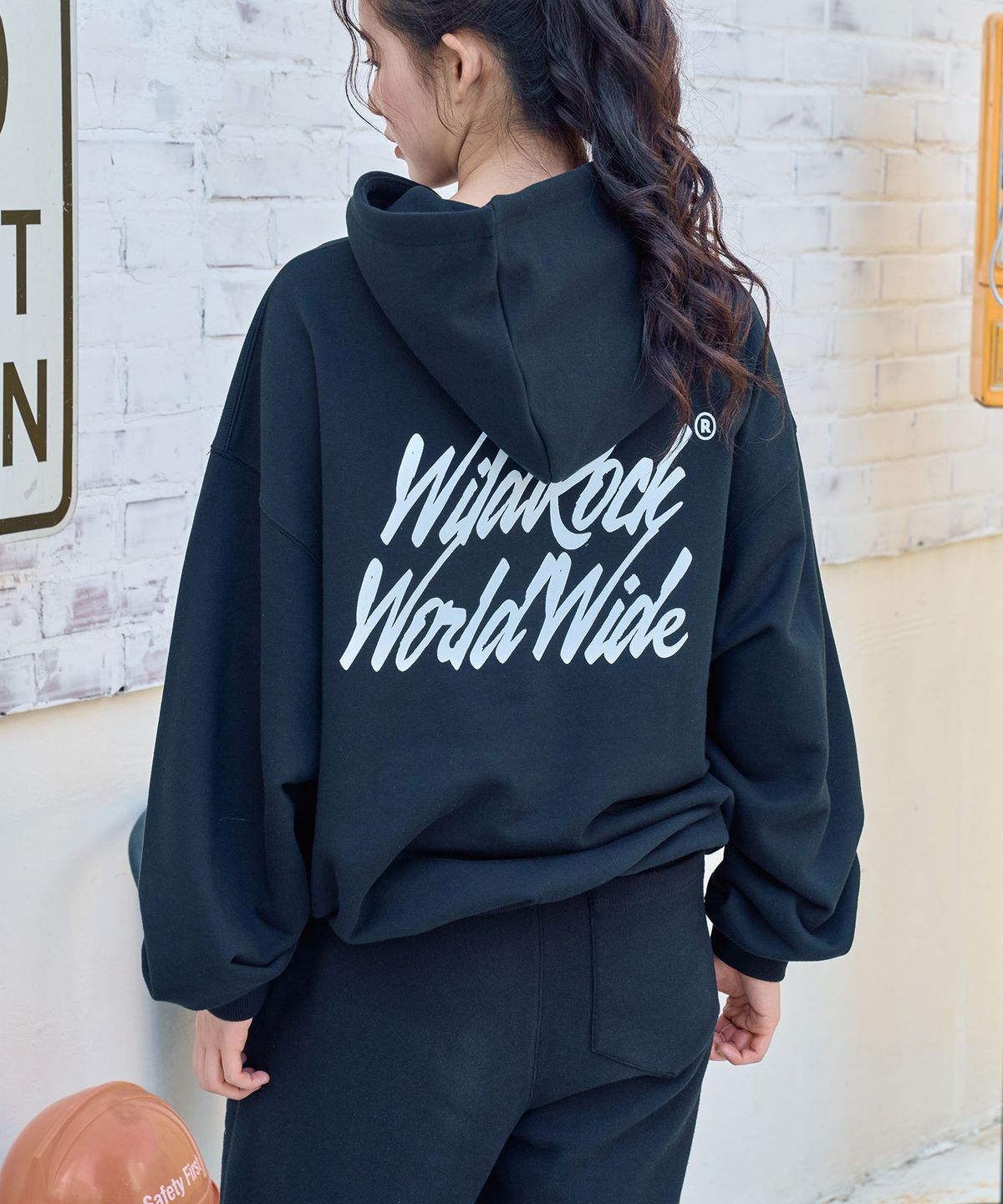 와일드락(WILDROCK) 와일드 월드 와이드 후드티셔츠 (14 COL)