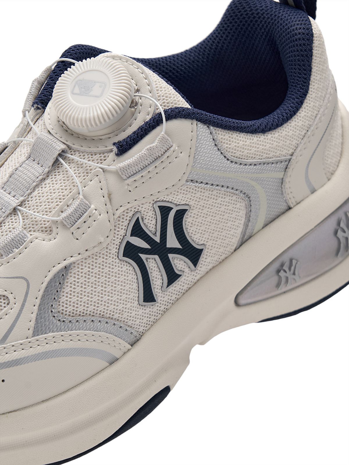 엠엘비 키즈(MLB KIDS) 청키 파이어볼 다이얼 NY (White)