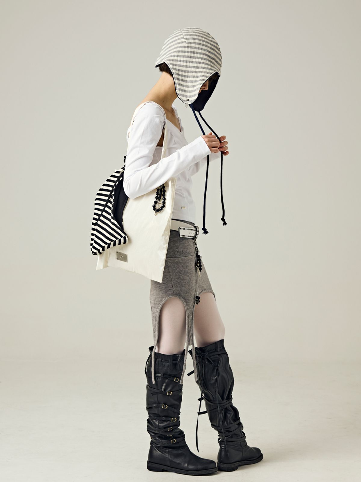 샐볼(SALBOL) REVERSIBLE EARFLAP [NAVY]