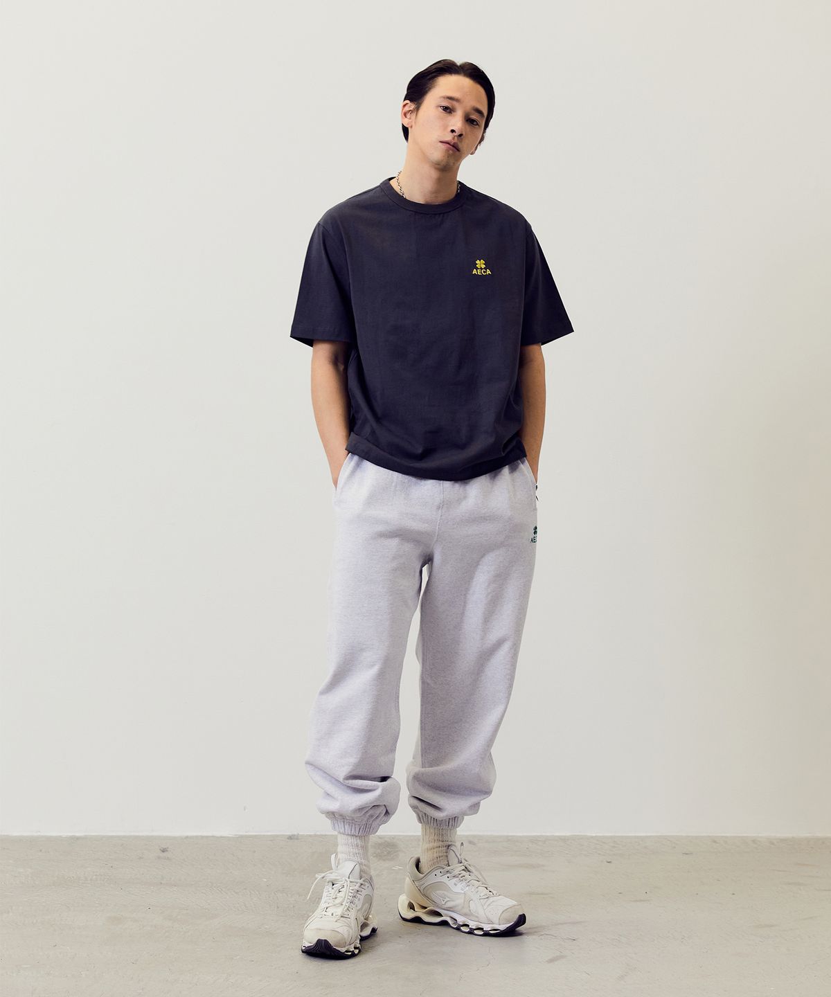 에이카화이트(AECA) EVERYDAY AECA CLOVER HALF SLEEVE TEE-GREEN