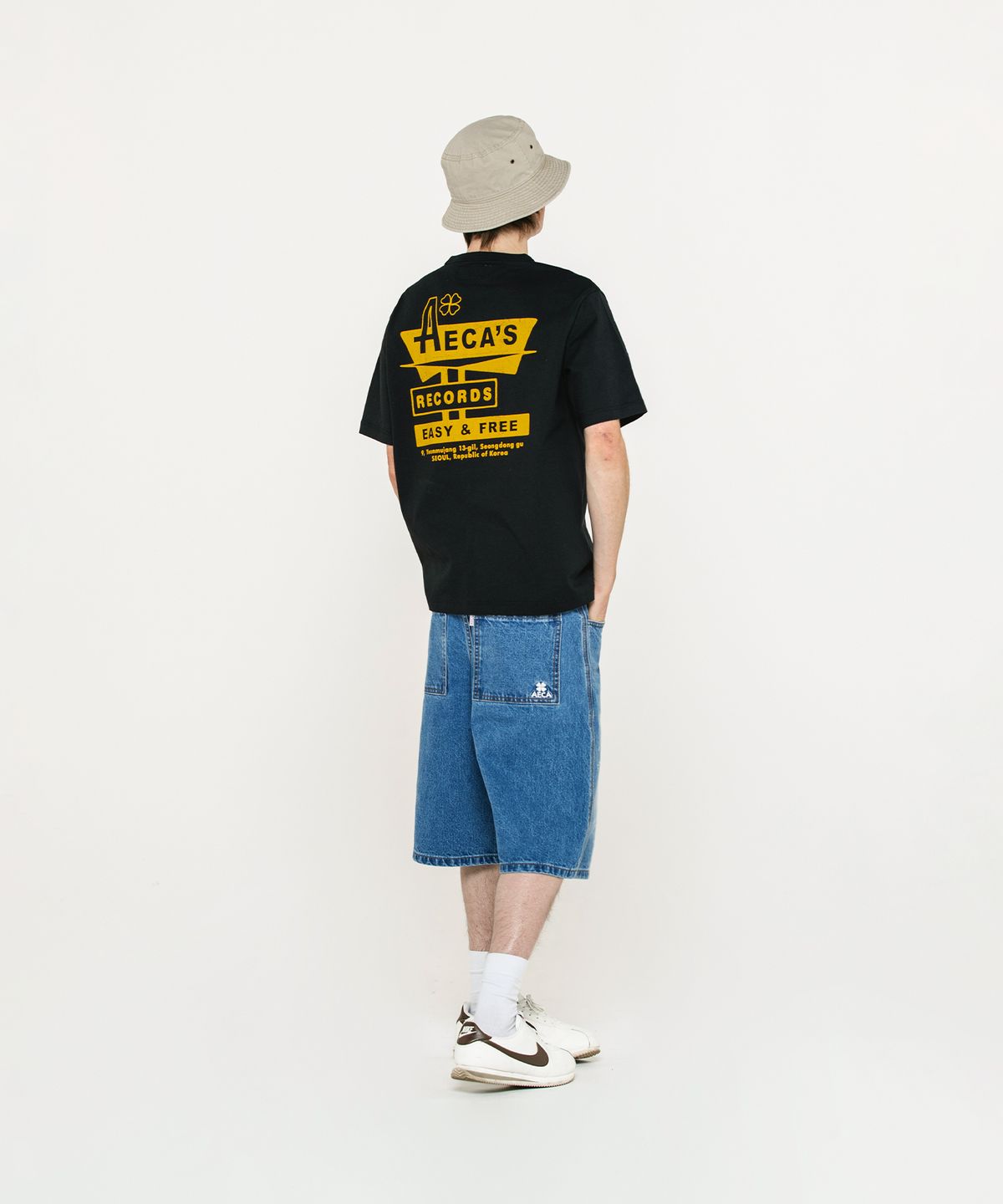 에이카화이트(AECA) AECA RECORD SHOP HALF SLEEVE TEE-BLACK