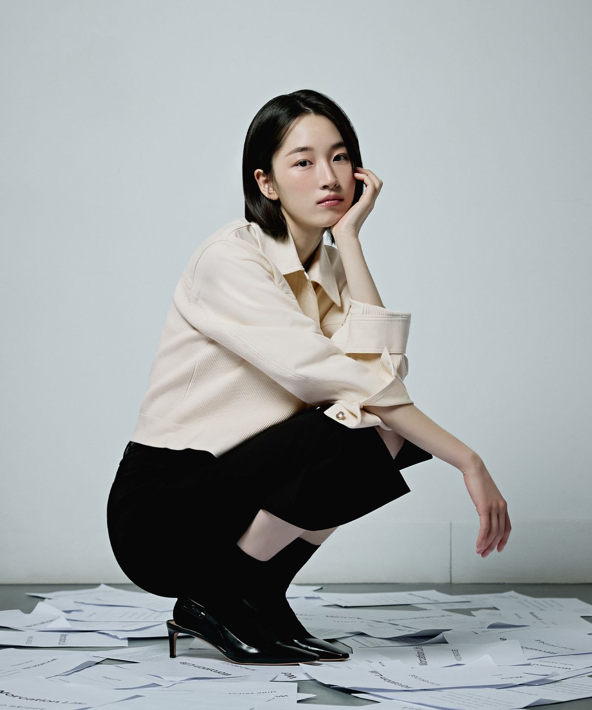 마인드브릿지 우먼(MIND BRIDGE WOMEN) [COUTURE]H라인 벨티드 슬릿 스커트 - 2color