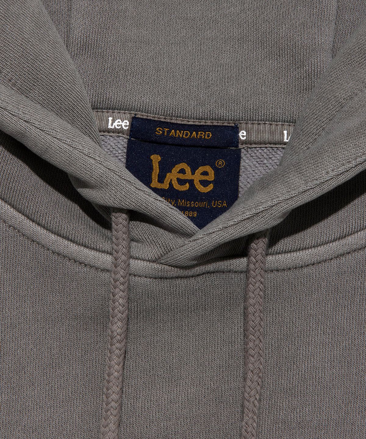 리(LEE) 빅 트위치 로고 다잉 후드 베이지