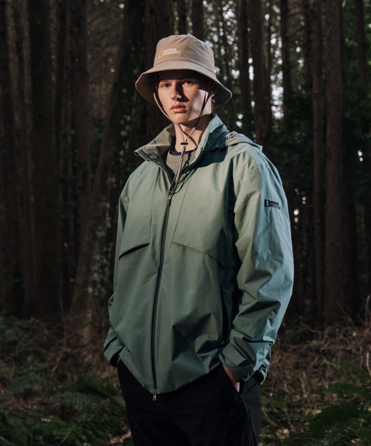 내셔널지오그래픽(NATIONALGEOGRAPHIC) N251UJP860 아틀라스 윈드스토퍼 BY GORE-TEX LABS 2L 블록 자켓 KHAKI GREEN