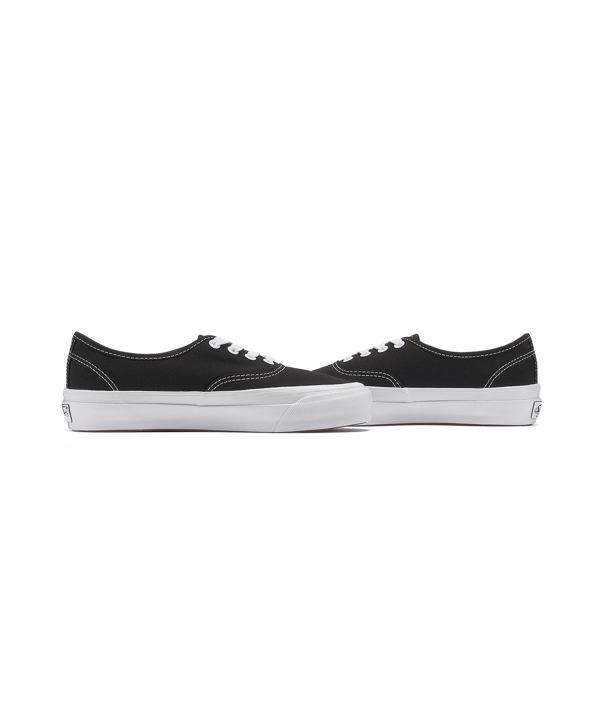 반스(VANS) 프리미엄 어센틱 리이슈 44 LX - 블랙:화이트 / VN000CQABA21