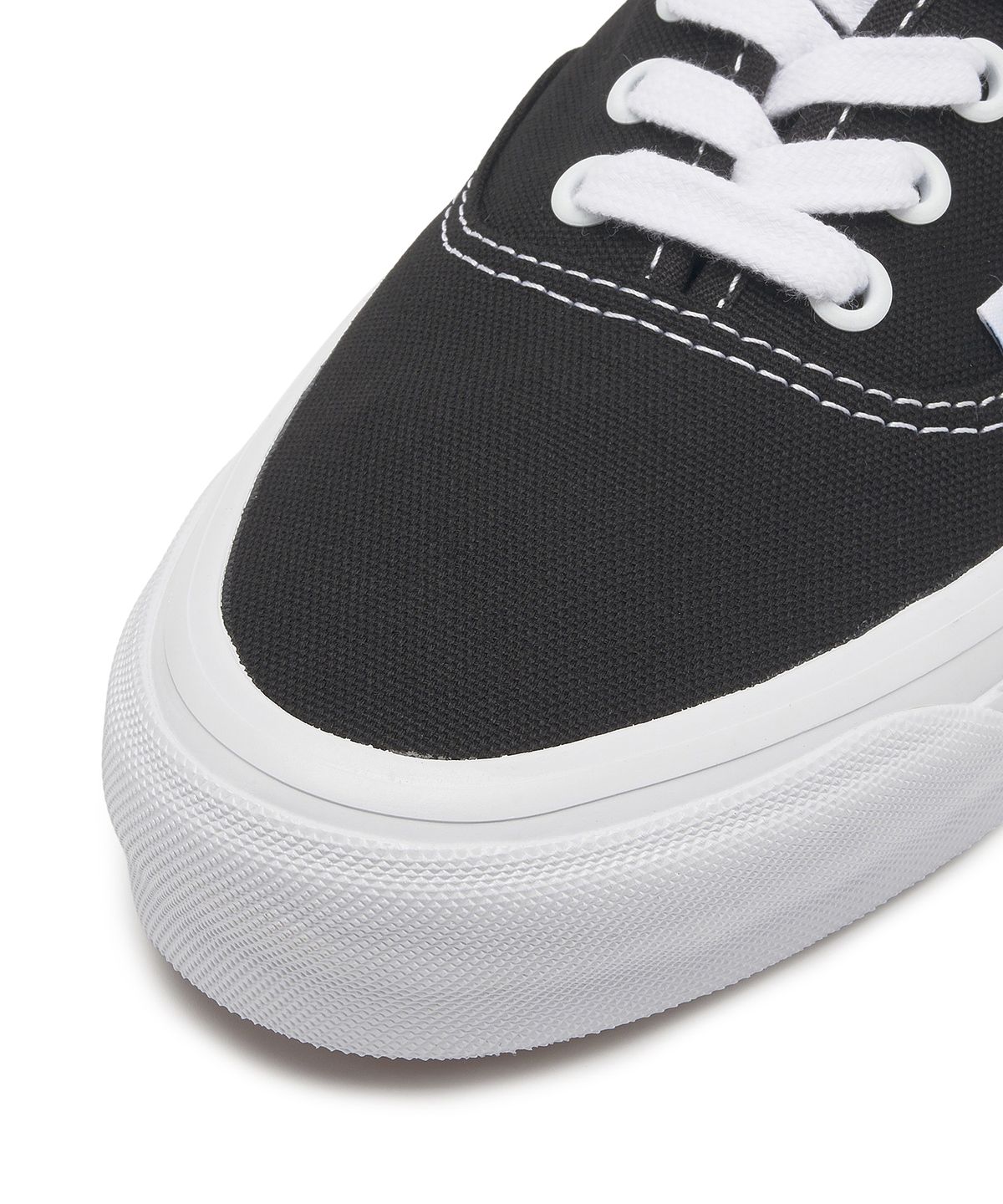 반스(VANS) 프리미엄 어센틱 리이슈 44 LX - 블랙:화이트 / VN000CQABA21