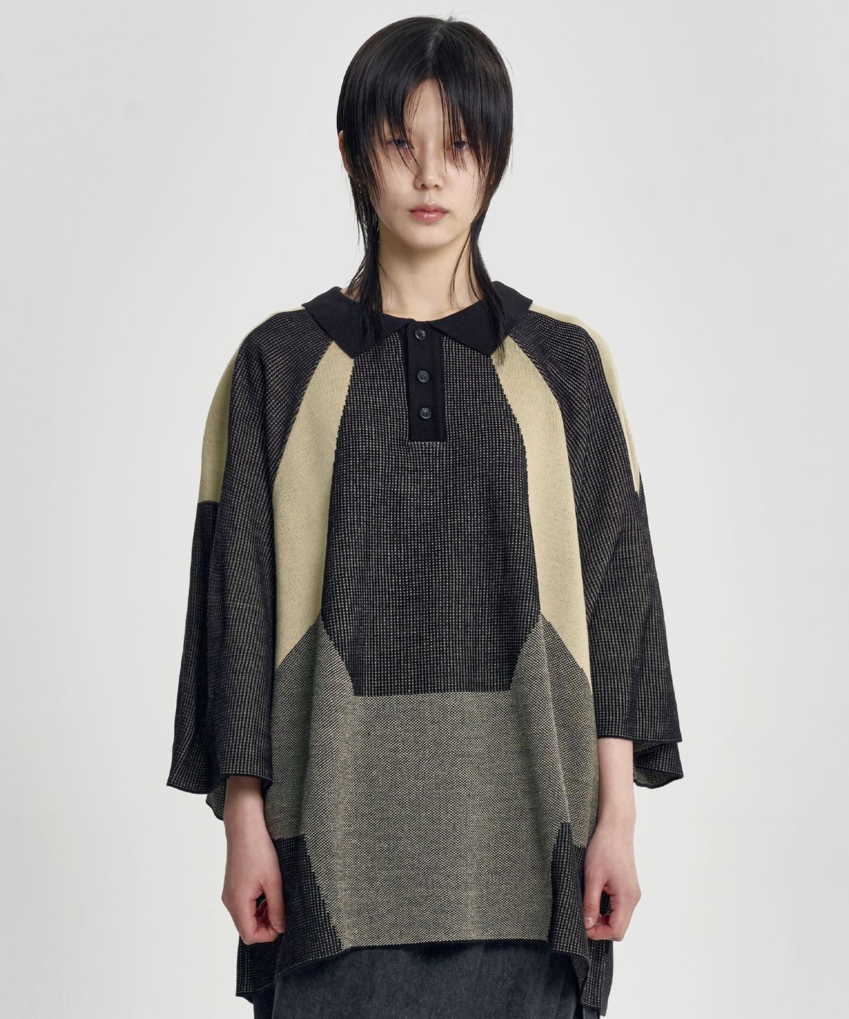 아조바이아조(AJOBYAJO) Paneled Two-Tone Polo Shirt [BEIGE]