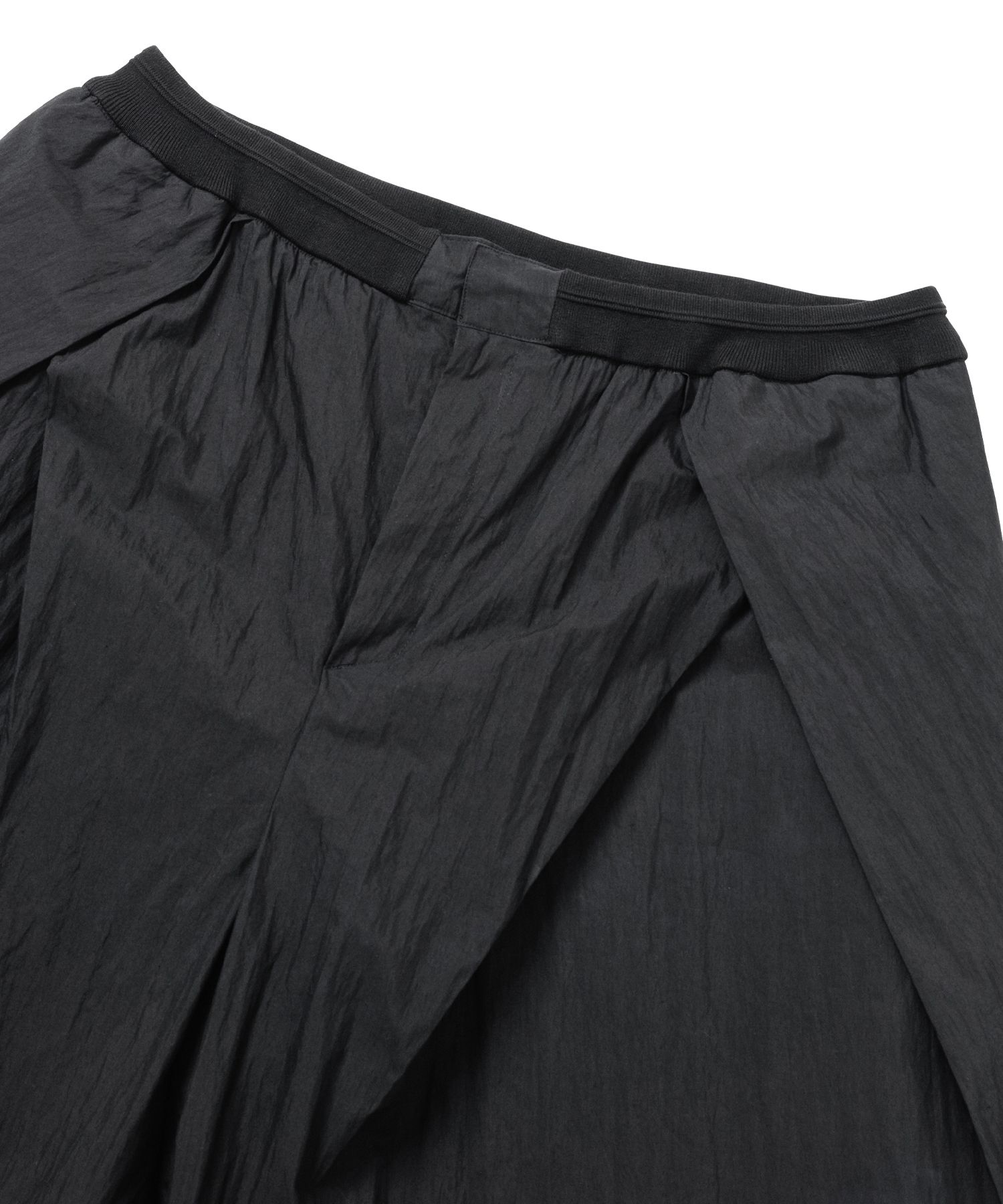 MUSINSA | AJOBYAJO Tulip Nylon Wide Shorts [BLACK]