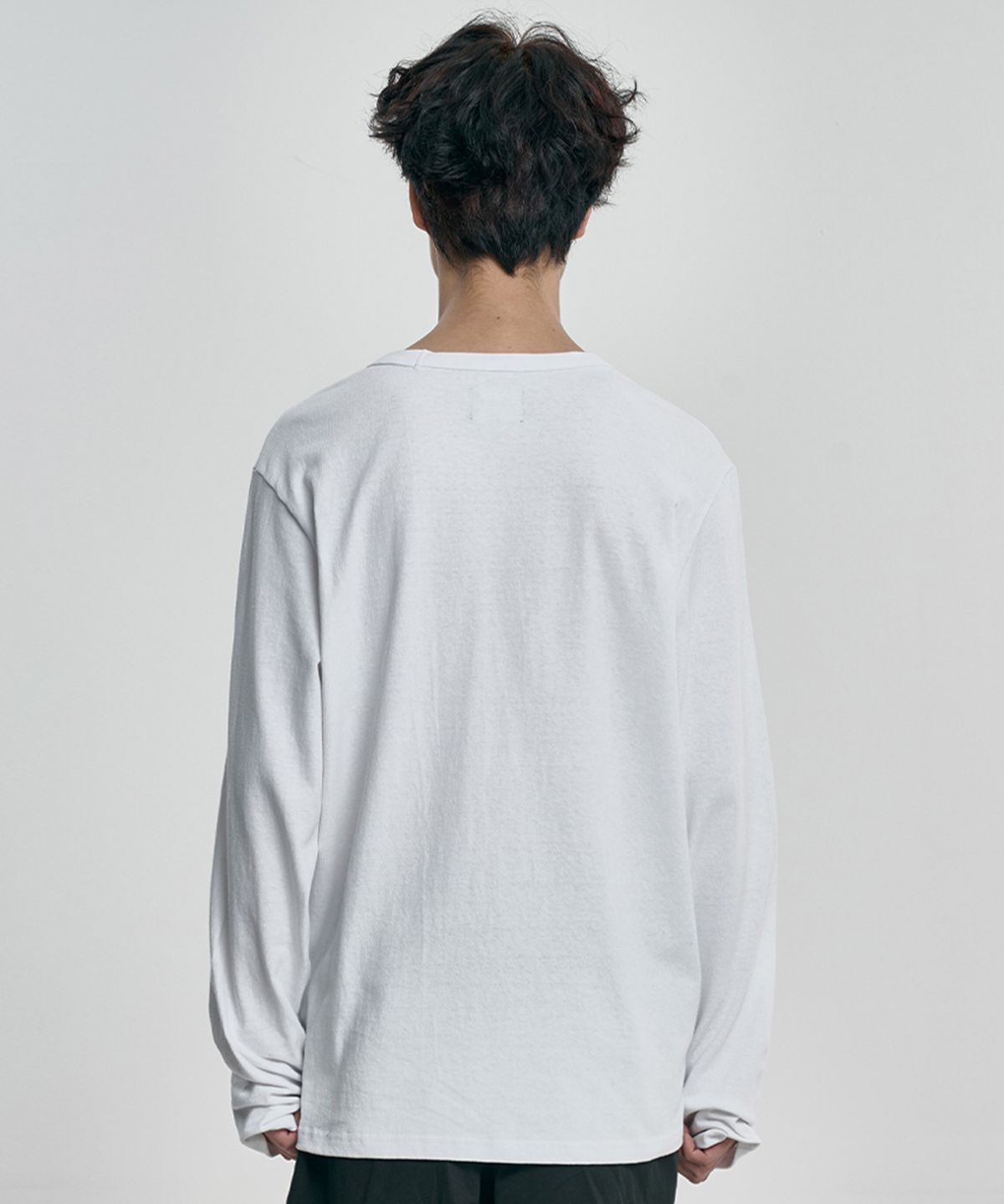 아조바이아조(AJOBYAJO) The Contorted Excuse Long Sleeves T-Shirt [WHITE]