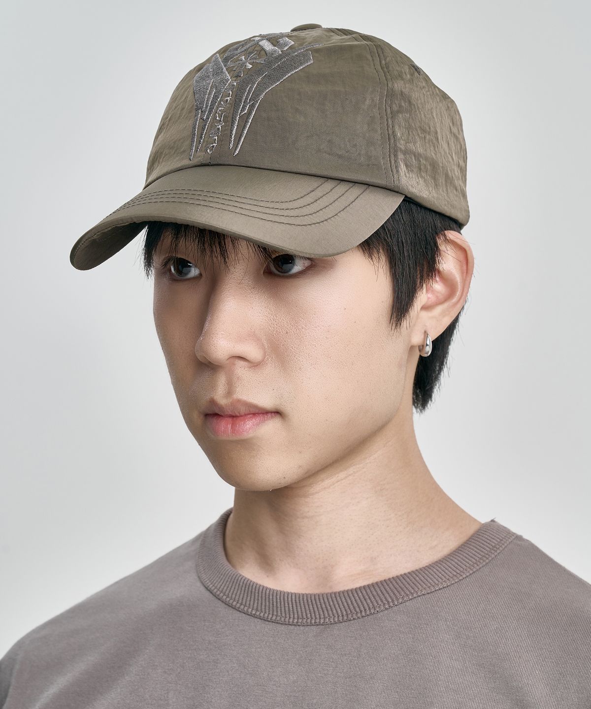 아조바이아조(AJOBYAJO) Cross Symbol Nylon Cap [BROWN]