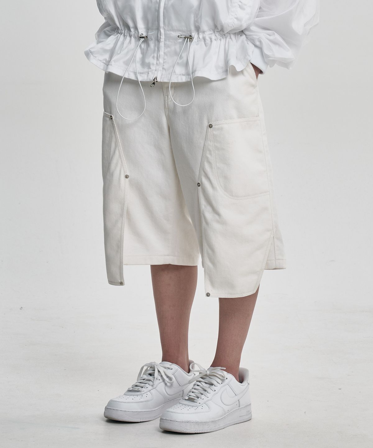 아조바이아조(AJOBYAJO) Double Knee Paneled Shorts [WHITE]