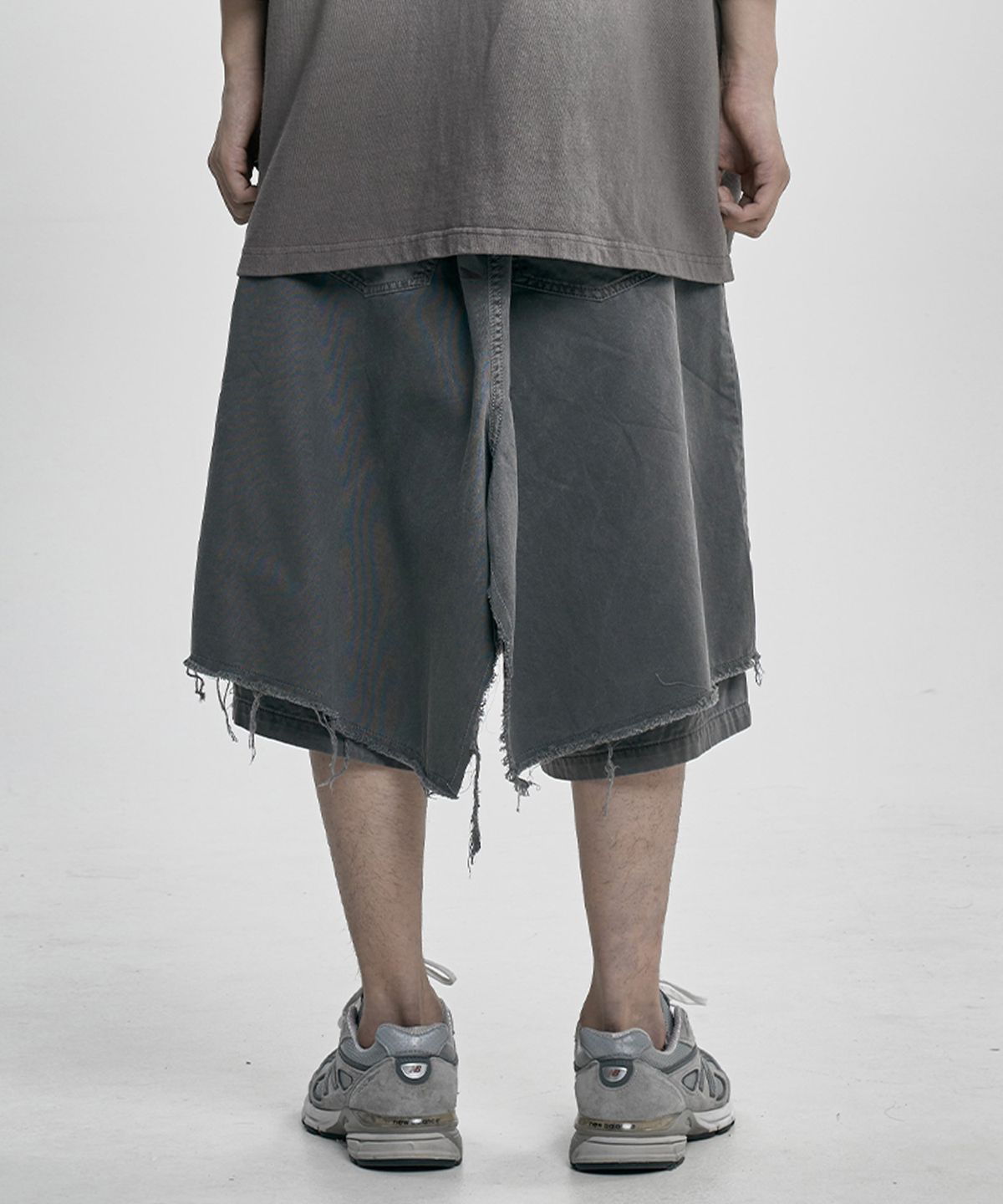 아조바이아조(AJOBYAJO) Washed Layered Skirt Shorts [CHARCOAL]