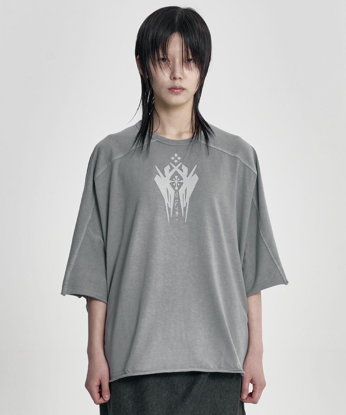 아조바이아조(AJOBYAJO) Cross Symbol Washed Raglan T-Shirt [GREY]