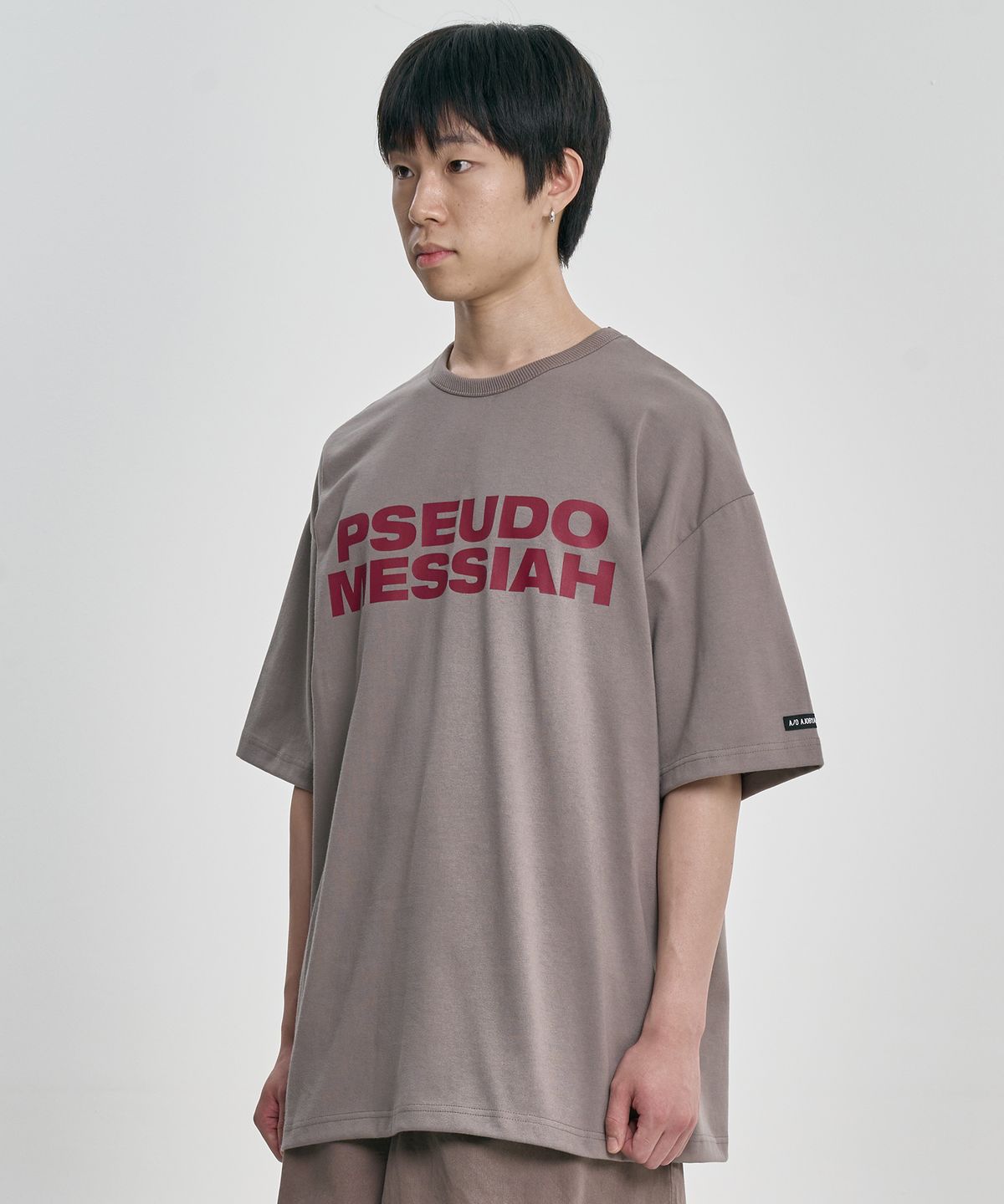 아조바이아조(AJOBYAJO) Pseudo Messiah T-Shirt [MOCHA BROWN]
