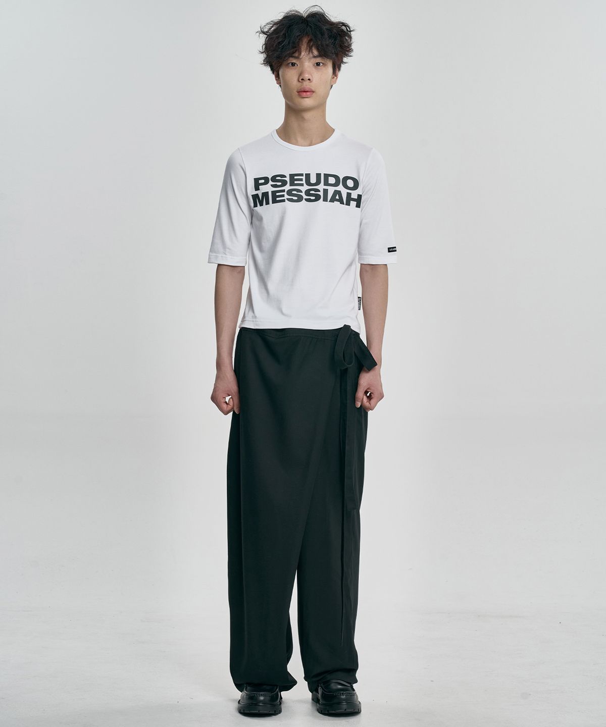 아조바이아조(AJOBYAJO) Pseudo Messiah Mini T-Shirt [WHITE]