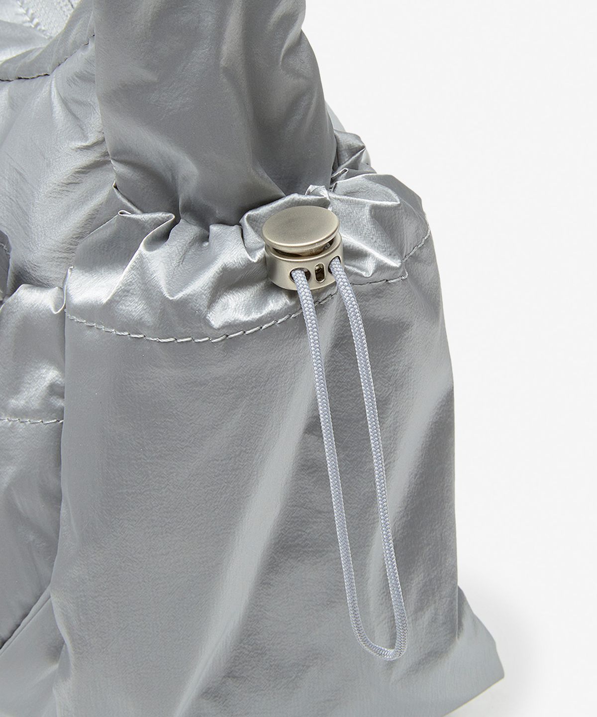 뉴발란스(NEW BALANCE) NBGCFFW111 / 글로시 리본 호보백 (SILVER)