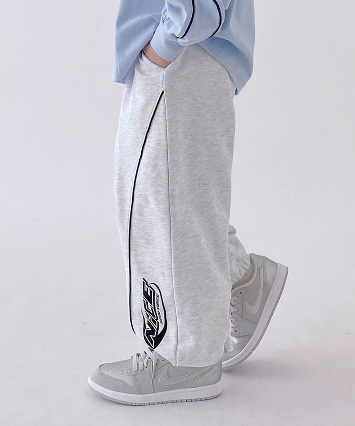 베리클로젯(BERRYCLOSET) 하이킹 라인 팬츠