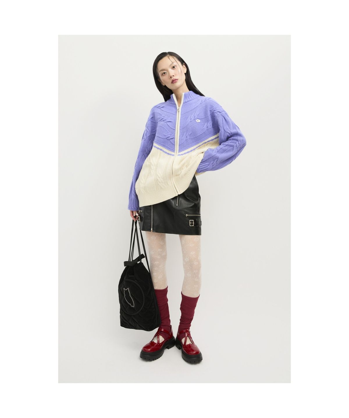 럭키슈에뜨(LUCKY CHOUETTE) Half Colored Cable Jumper-Type Knit Cardigan (violet) LFWCS25110VLT