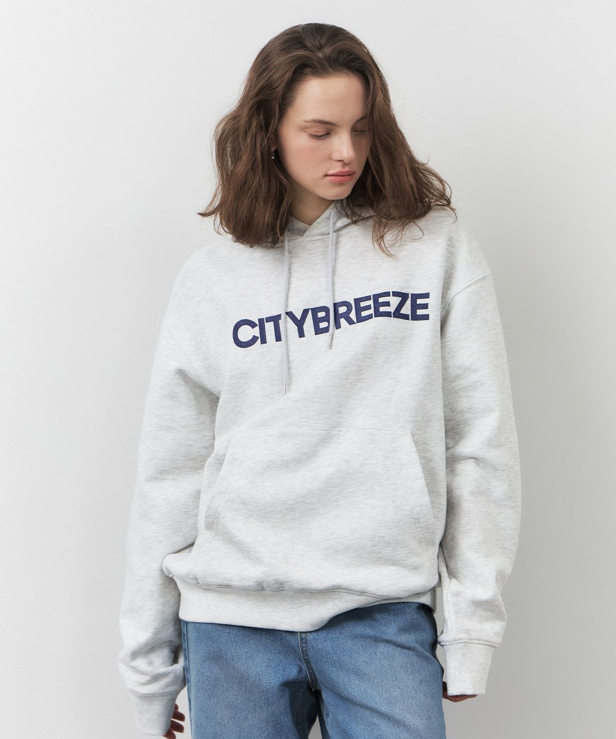 시티브리즈(CITYBREEZE) 크랙 로고 후디_MELANGE WHITE