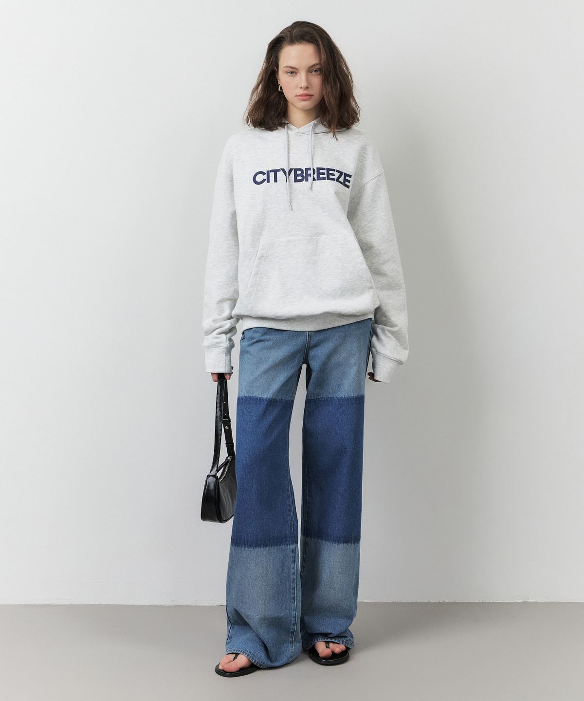 시티브리즈(CITYBREEZE) 크랙 로고 후디_MELANGE WHITE