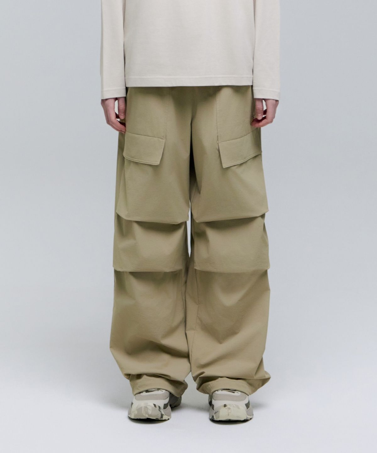 내셔널지오그래픽(NATIONALGEOGRAPHIC) N251UPT902 파라슈트 와이드핏 팬츠 SAND BEIGE