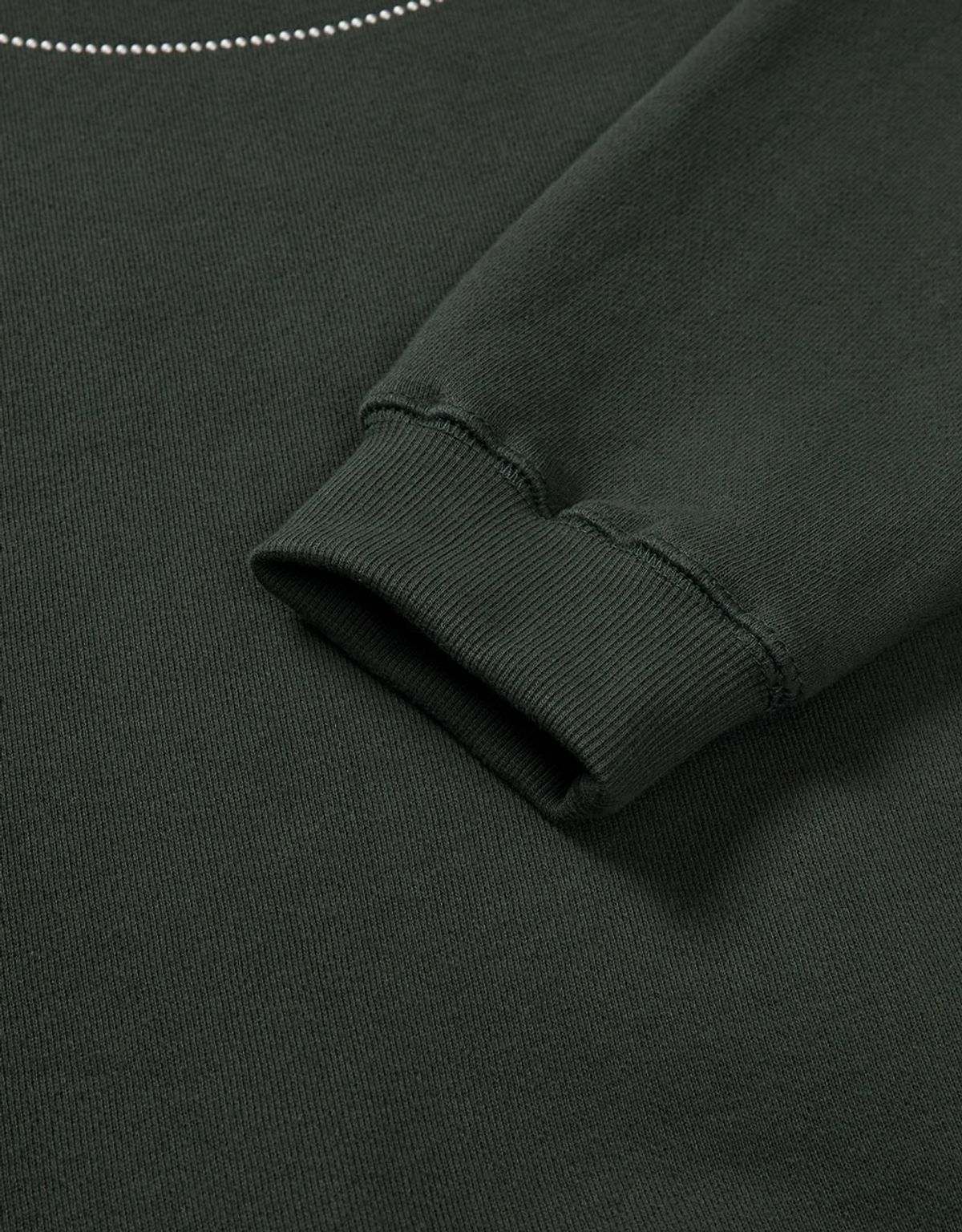 엠엠엘지(MMLG) [Mmlg] COLOR BUTTON SWEAT (SQUID BLACK)