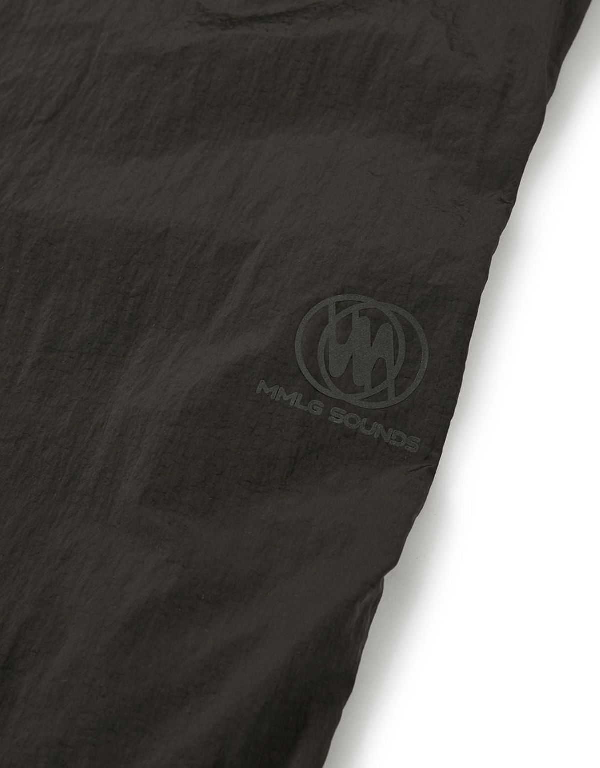 엠엠엘지(MMLG) [Mmlg] STAFF NYLON REGULAR PANTS (CHARCOAL)
