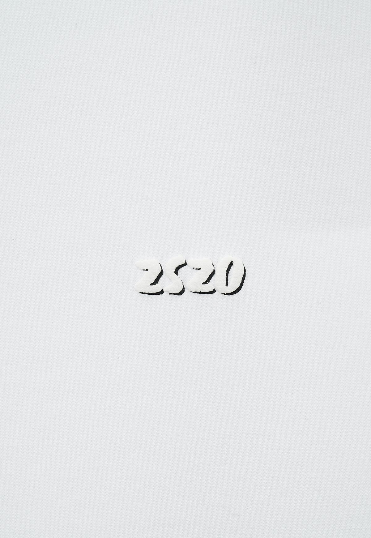 지오송지오(ZIOSONGZIO) ZSZO 쉐도우 타이틀 티셔츠 화이트 ZH3TS705WH