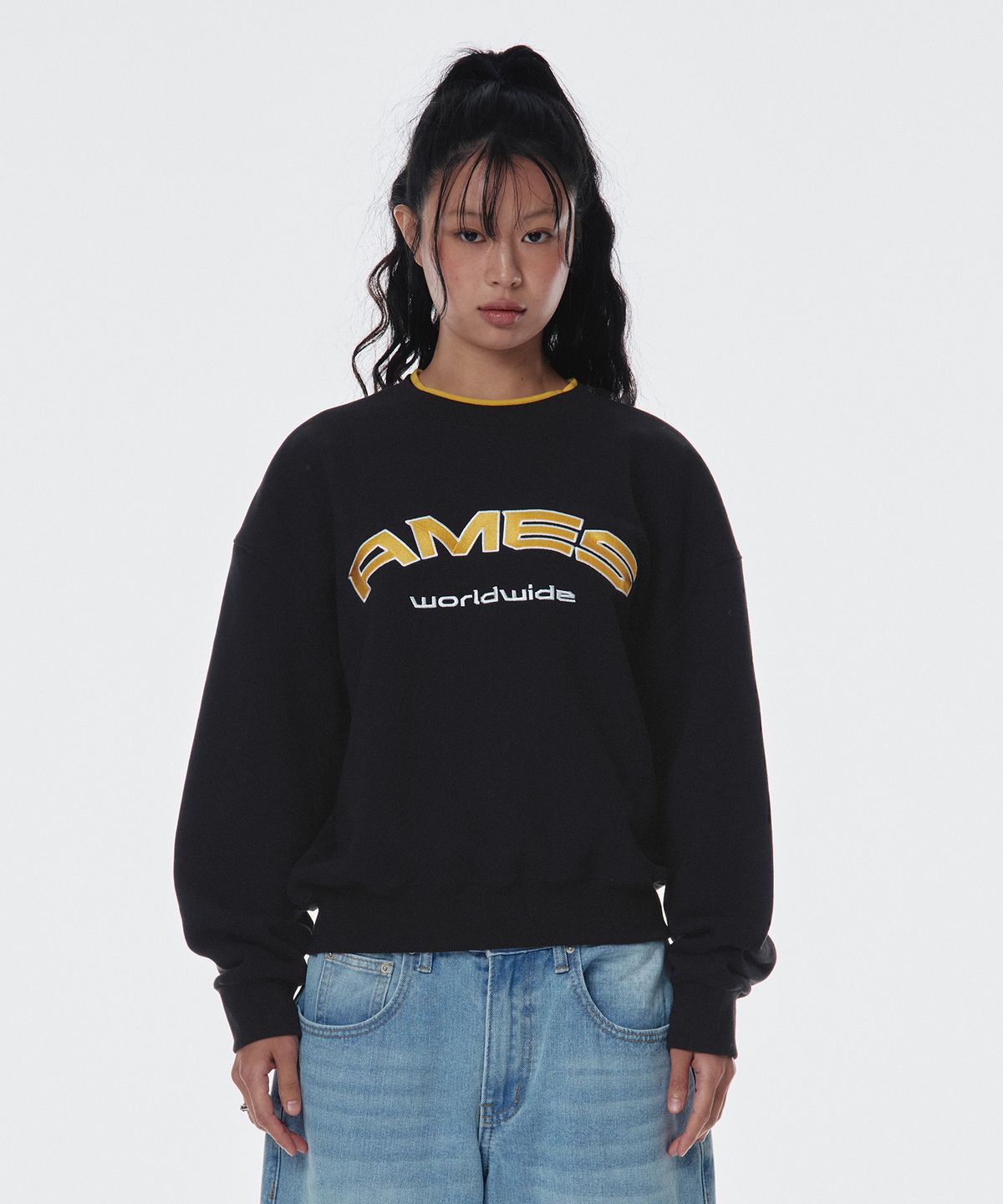 아메스 월드와이드(AMES-WORLDWIDE) LAYERED NECK SWEATSHIRT BLACK