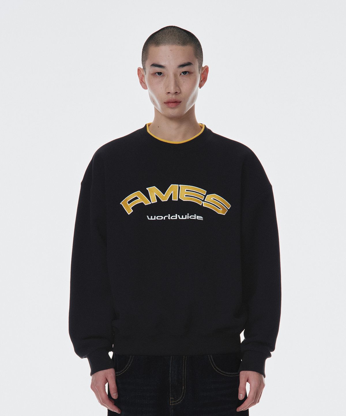 아메스 월드와이드(AMES-WORLDWIDE) LAYERED NECK SWEATSHIRT BLACK