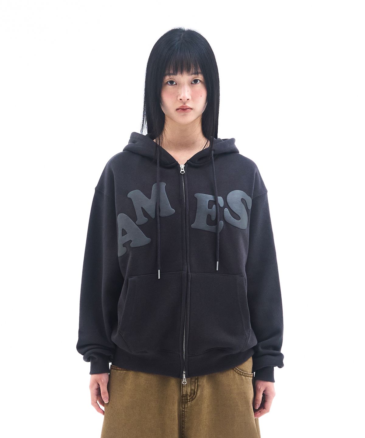 아메스 월드와이드(AMES-WORLDWIDE) BIG TYPO HOODIE ZIP UP CHARCOAL
