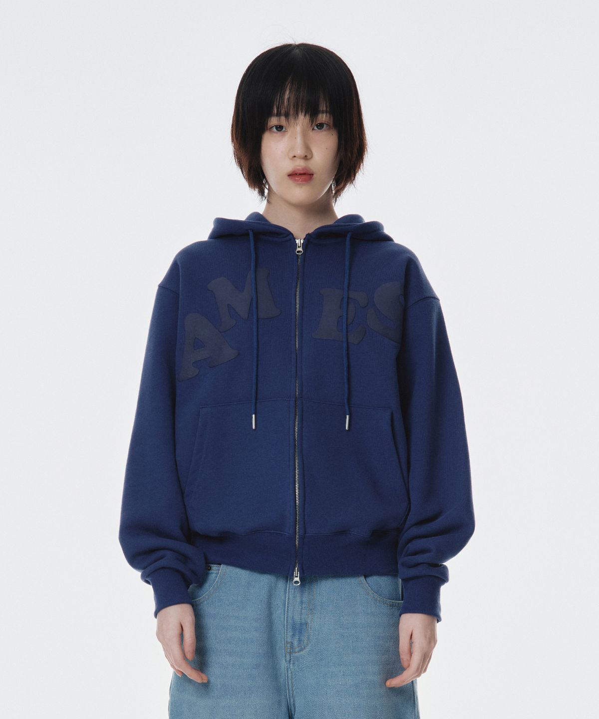 아메스 월드와이드(AMES-WORLDWIDE) BIG TYPO HOODIE ZIP UP BLUE